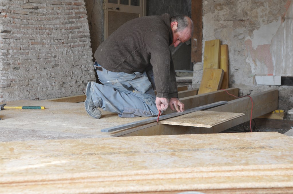 Aménagement de combles - ​Préparation de planchers avant pose de revêtement de sol