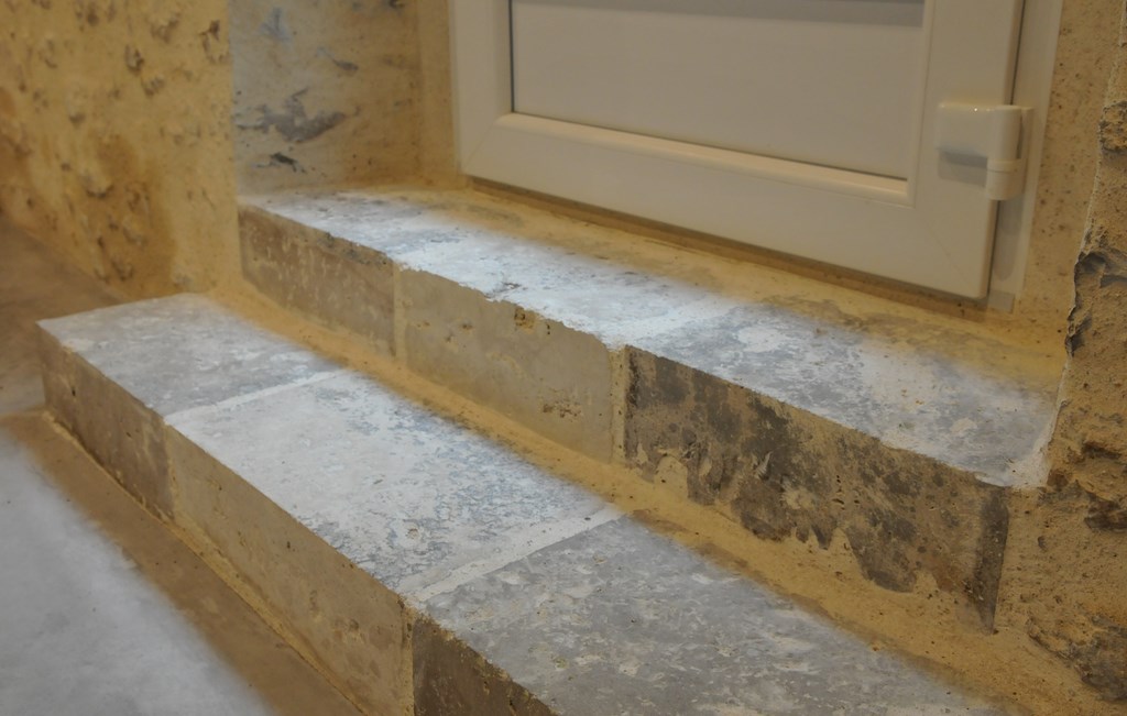 Rénovation et aménagement grange - agrandissement de maison - Création emmarchement d'escalier en pierres - Loir-et-Cher