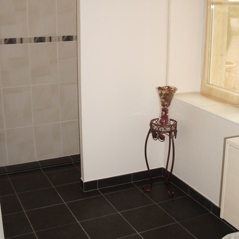 Réfection de salle de bains, pose de carrelage et faïence, douche à l'italienne (Loir et Cher)