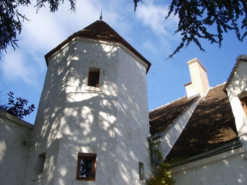 Construction d'une tourelle en pierre de taille - Tavers - loiret